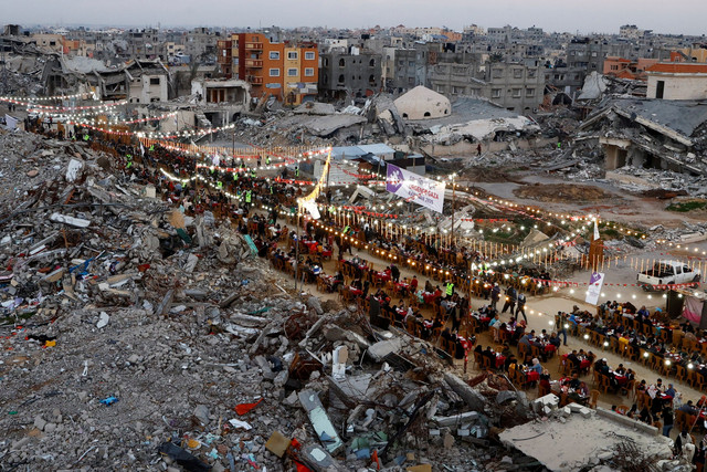 hangat bercahaya gaza saat bukber pertama